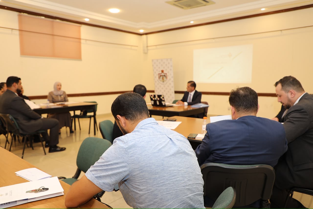"الشؤون السياسية والبرلمانية" تعقد جلسة حوارية لشباب من الاحزاب في محافظة البلقاء