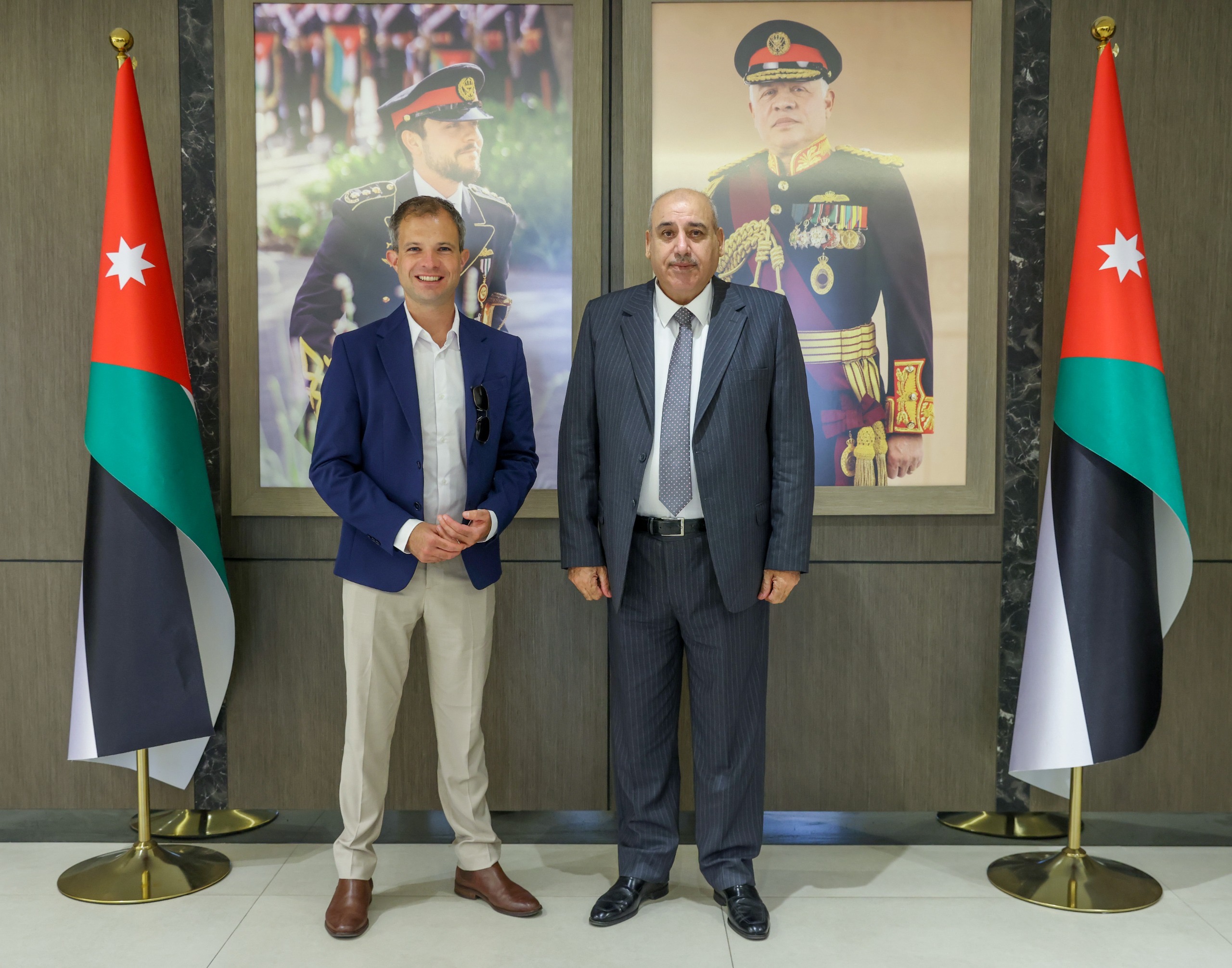القاضي ووفد برلماني بريطاني يؤكدان التمسك بحل الدولتين ودعم الوصاية الهاشمية على المقدسات