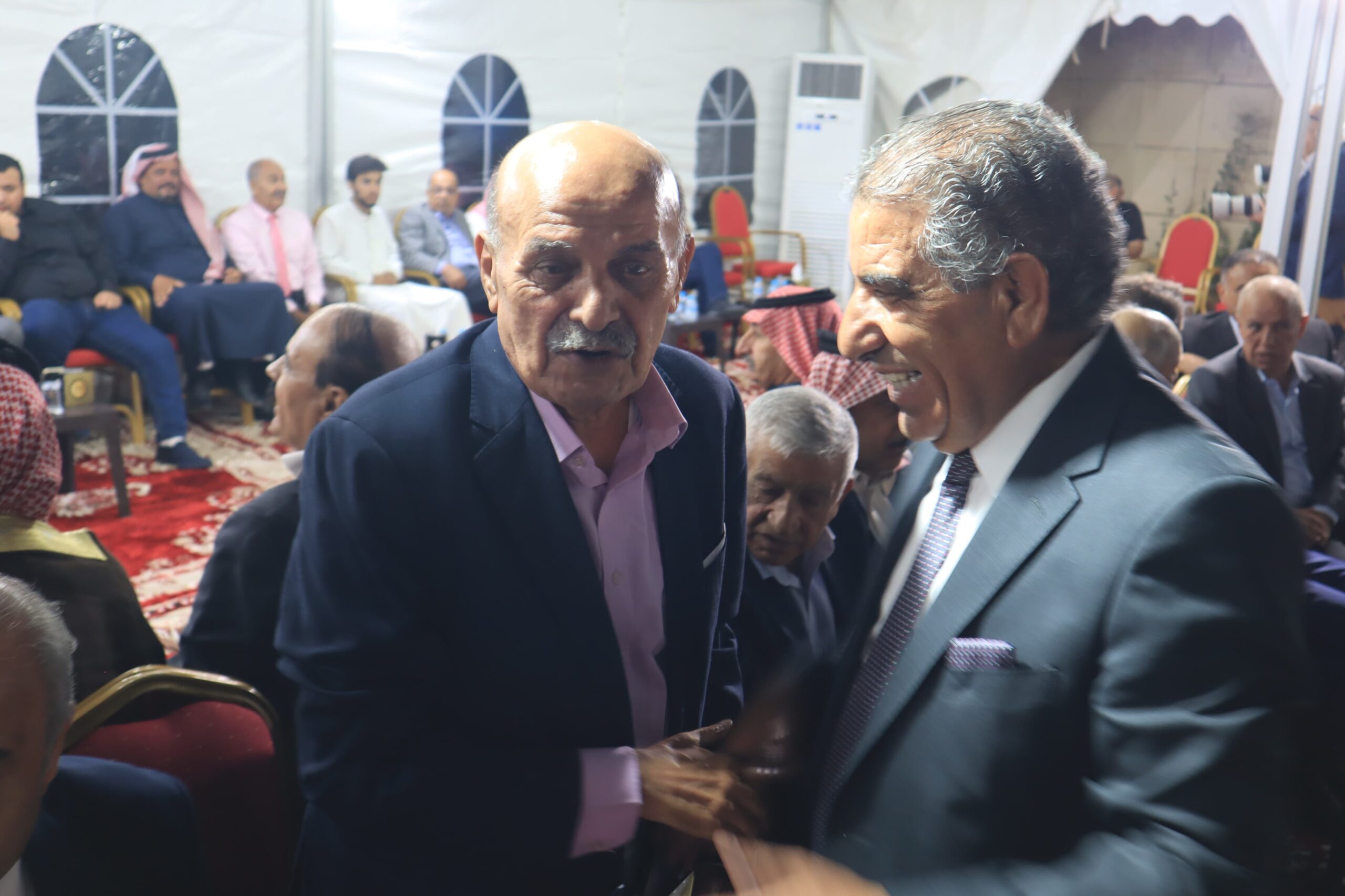 الحنيطي يستقبل التهاني بمناسبة ترفيعه إلى رتبة فريق .. (صور )