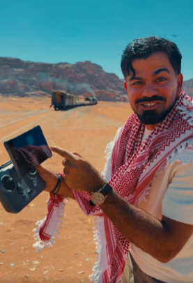 صورة حول : جو حطاب يبدأ سلسلة الترويج للأردن من وادي رم .. ملايين العيون حول العالم تتابع المملكة من خلاله - (فيديو) جو حطاب يبدأ سلسلة الترويج للأردن من وادي رم .. ملايين العيون حول العالم تتابع المملكة من خلاله - (فيديو)