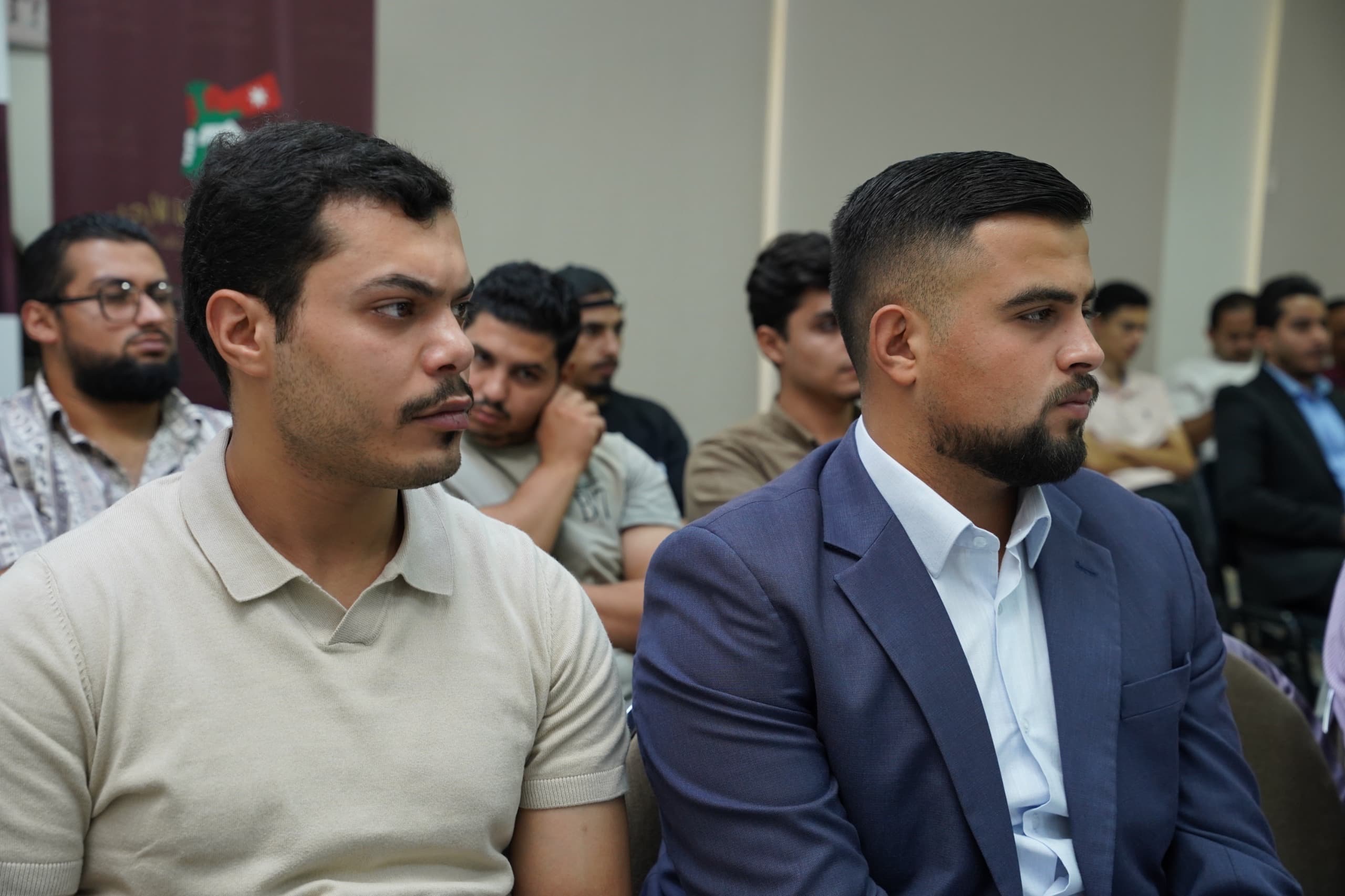 ‏جلسة حوارية حول تمكين الشباب وتعزيز وعيهم بالعمل الحزبي