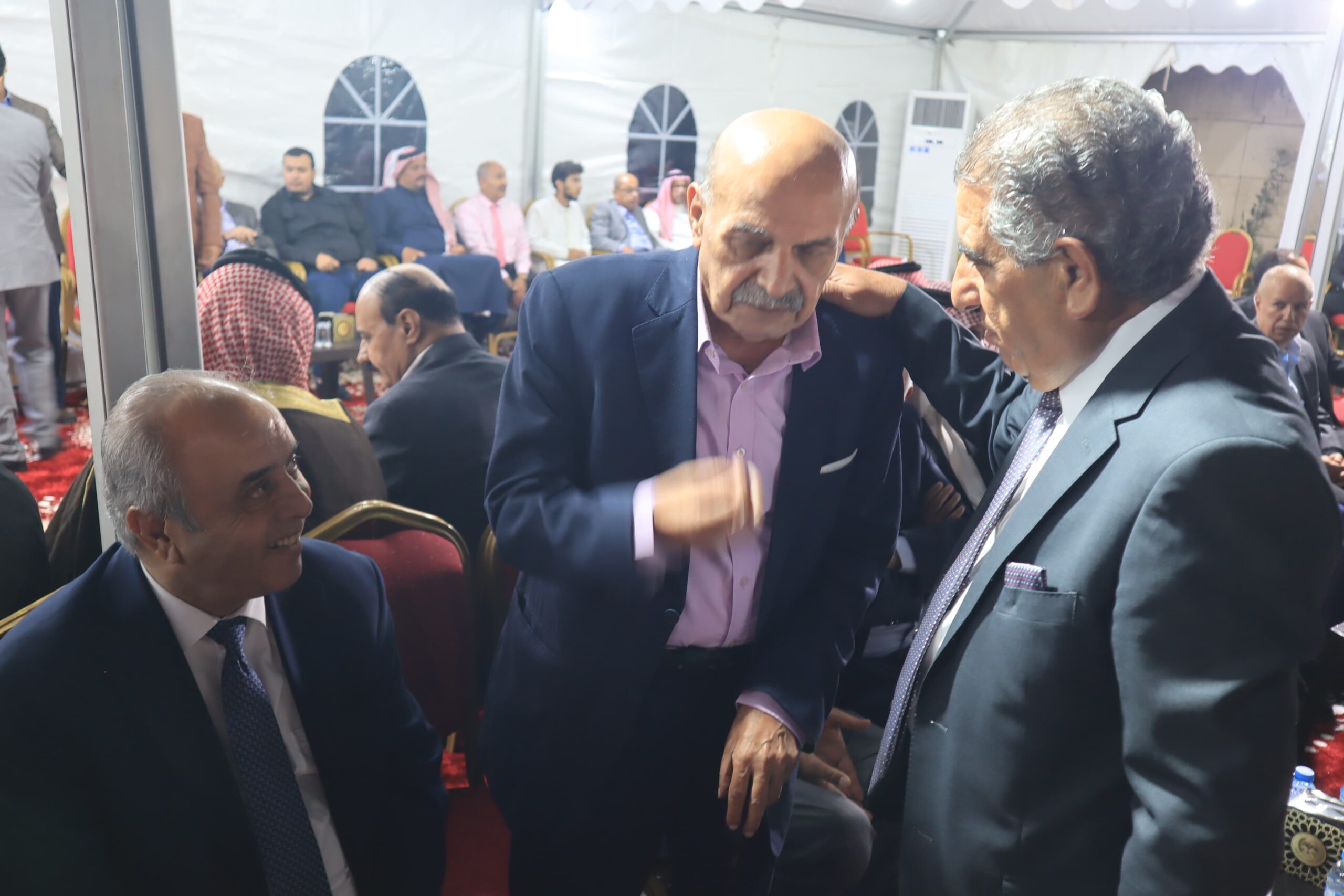 الحنيطي يستقبل التهاني بمناسبة ترفيعه إلى رتبة فريق .. (صور )