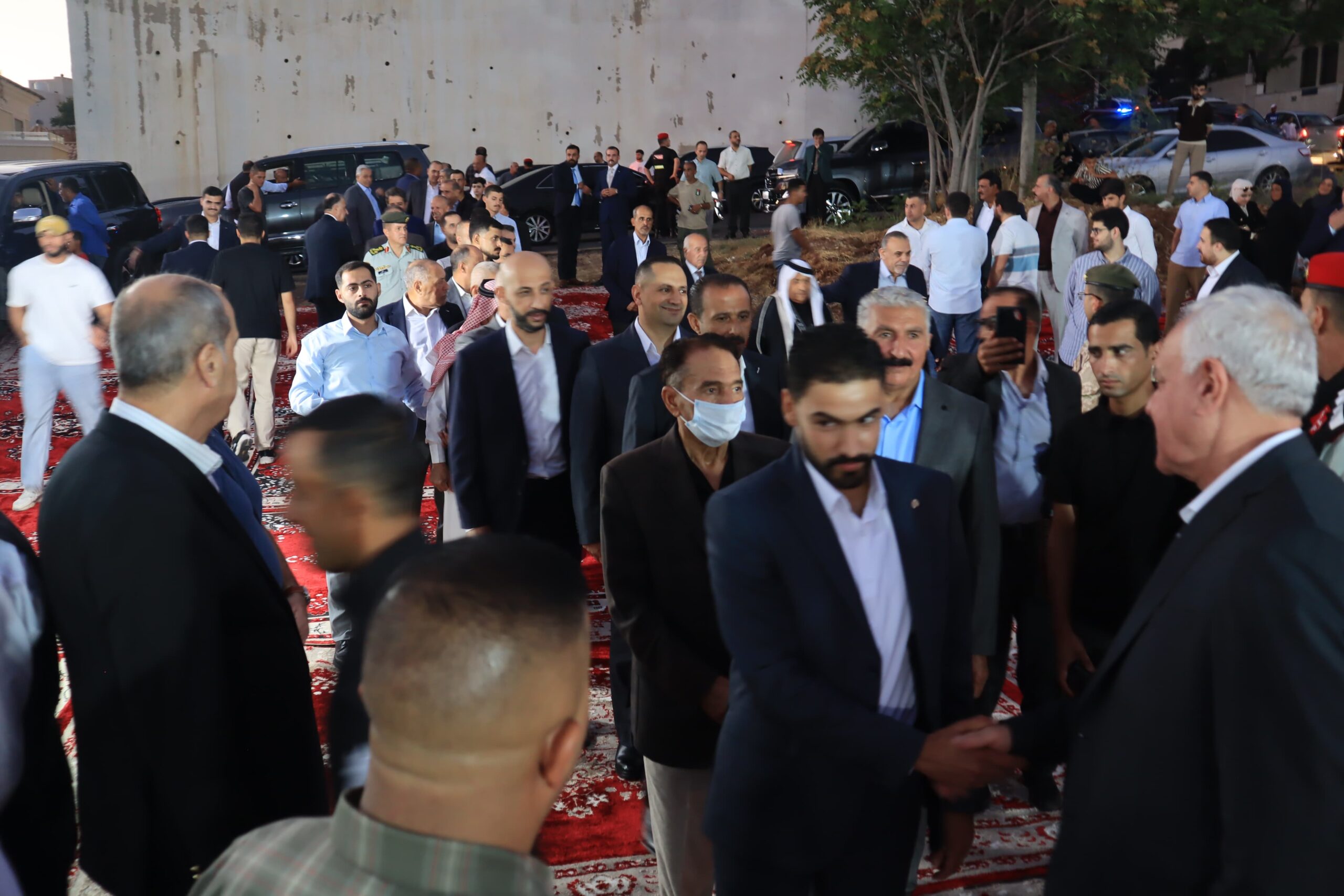 الحنيطي يستقبل التهاني بمناسبة ترفيعه إلى رتبة فريق .. (صور )