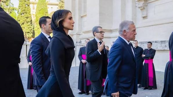 الملك والملكة يغادران إلى النرويج للمشاركة بجنازة الملك هارالد الخامس