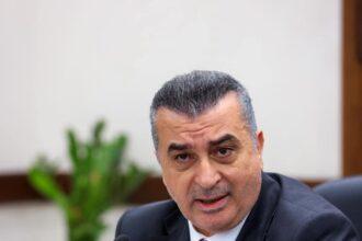 الزيادين يطالب بإعادة العمل بالتوقيت الشتوي