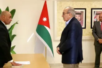 الأمينان العامان لوزارة الأشغال يؤديان اليمين القانونية أمام الوزير