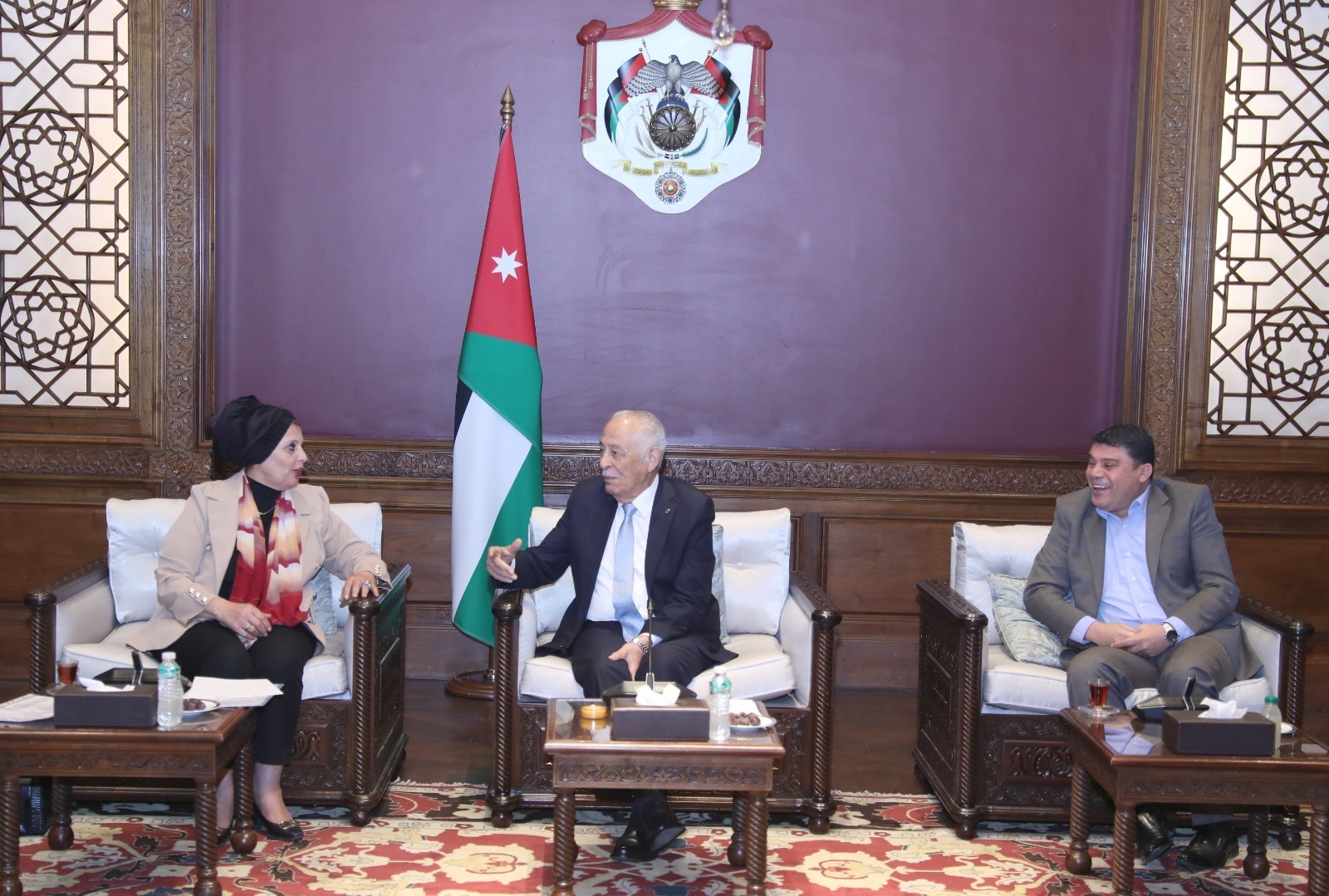 صورة حول : العيسوي: الرؤية الملكية تعزز قوة الأردن وتفتح آفاق النمو والاستثمار العيسوي: الرؤية الملكية تعزز قوة الأردن وتفتح آفاق النمو والاستثمار
