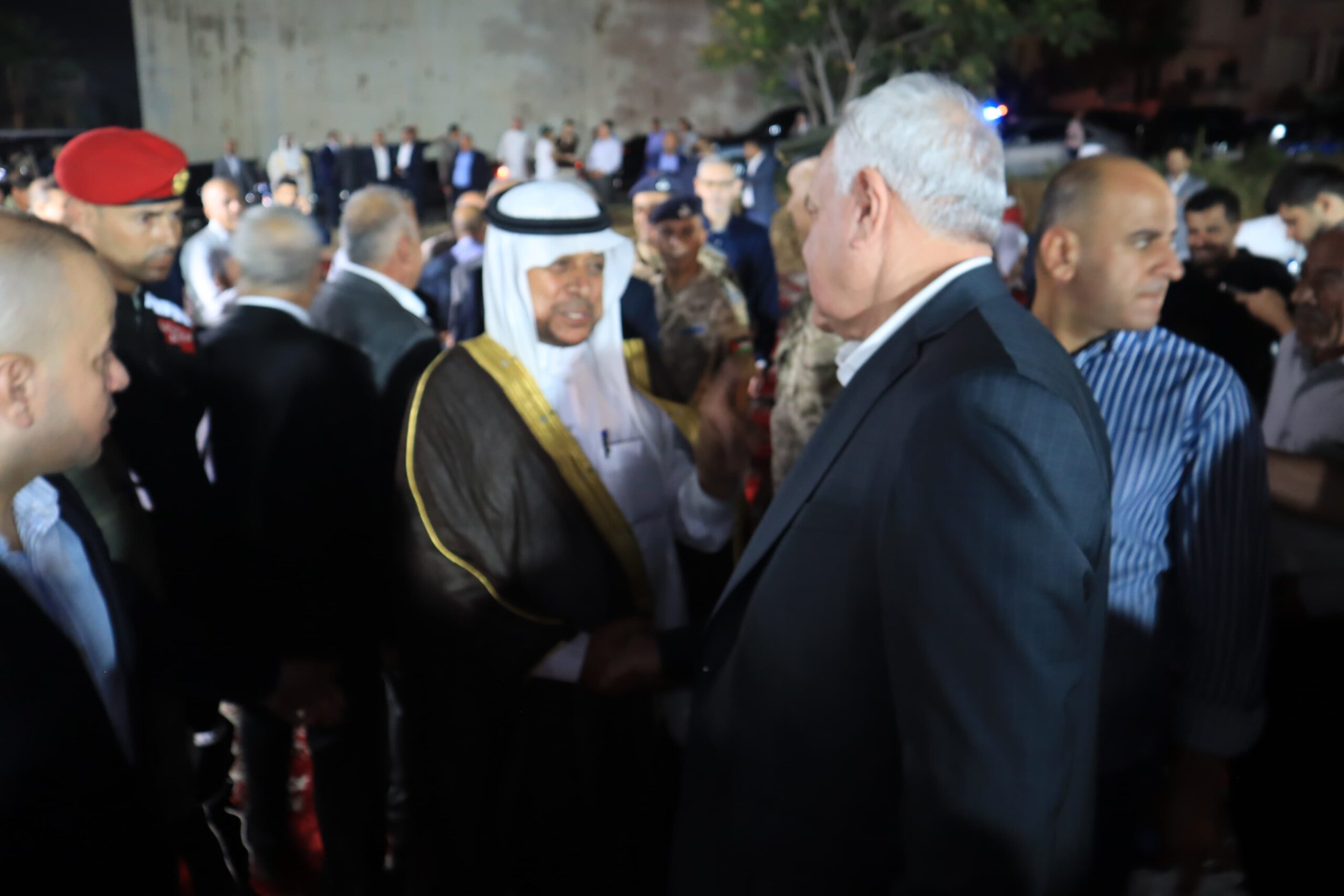 الحنيطي يستقبل التهاني بمناسبة ترفيعه إلى رتبة فريق .. (صور )
