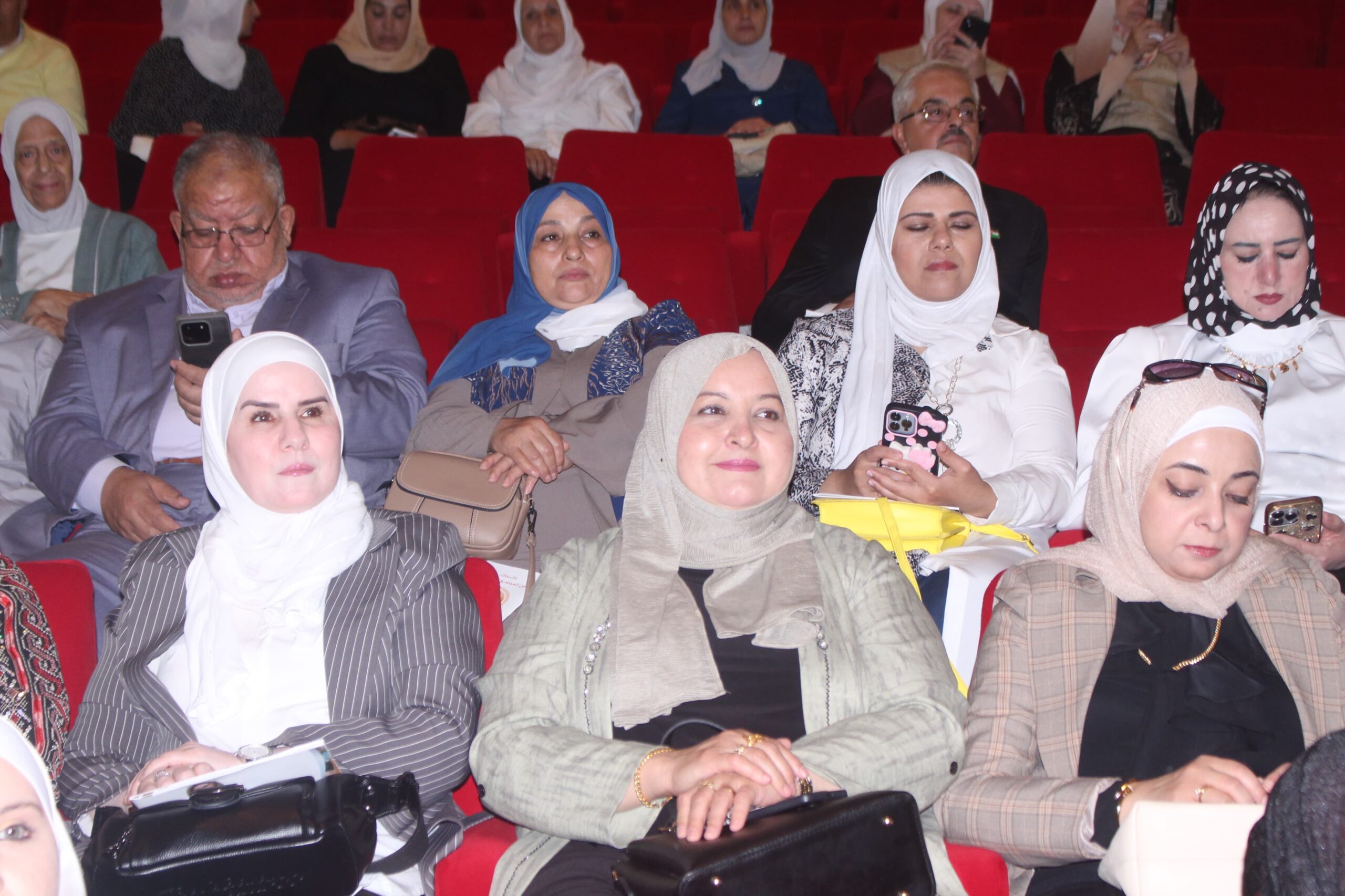 تكريم المستشارة ربى عوني الرفاعي خلال حفل "سيدات بضياء الملكة" بمناسبة عيد ميلاد الملكة رانيا