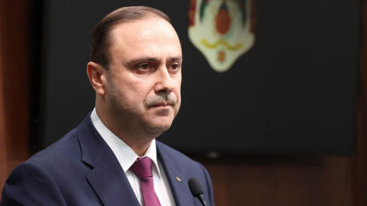 صورة حول : المومني: معركة الإعلام لم تعد نقل الخبر.. بل بناء الثقة وتحليل السرديات المومني: معركة الإعلام لم تعد نقل الخبر.. بل بناء الثقة وتحليل السرديات