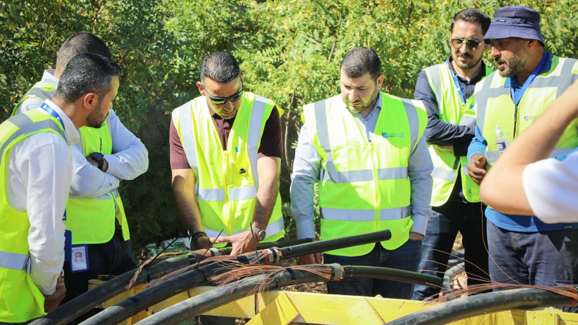 صورة حول : كهرباء إربد تعزز الشبكة في عجلون لمواكبة التوسع السياحي والتنموي كهرباء إربد تعزز الشبكة في عجلون لمواكبة التوسع السياحي والتنموي