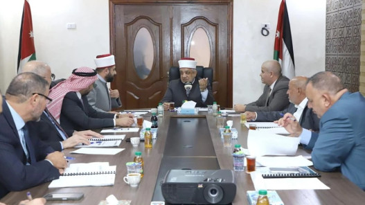 صورة حول : صندوق الزكاة يسدد ديون 117 غارمة بنحو 100 ألف دينار صندوق الزكاة يسدد ديون 117 غارمة بنحو 100 ألف دينار