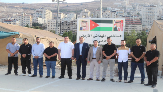 صورة حول : المستشفى الميداني الأردني نابلس/12 يصل إلى أرض المهمة المستشفى الميداني الأردني نابلس/12 يصل إلى أرض المهمة