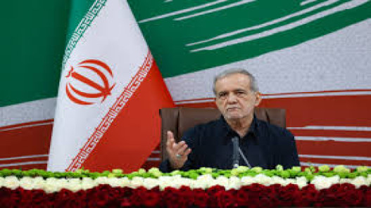 صورة حول : بزشكيان: الولايات المتحدة هي التي تقرر ما إذا كانت تريد إنهاء الحرب بزشكيان: الولايات المتحدة هي التي تقرر ما إذا كانت تريد إنهاء الحرب