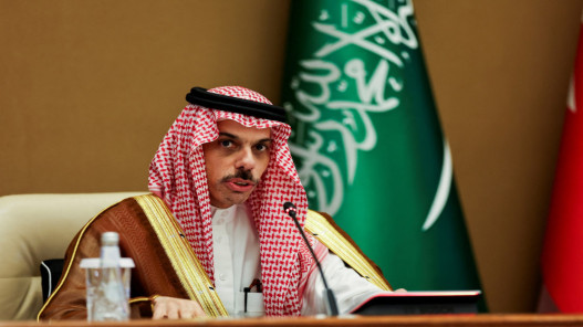 صورة حول : وزير الخارجية السعودي يلتقي روبيو في واشنطن وزير الخارجية السعودي يلتقي روبيو في واشنطن