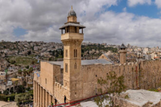 الاحتلال يغلق الحرم الإبراهيمي في الخليل حتى الأربعاء بحجة الأعياد اليهودية