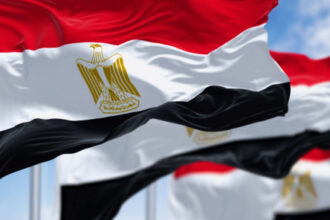 مصر تعلن الإفراج عن 8 بحارة مصريين اختطفوا قبالة سواحل الصومال