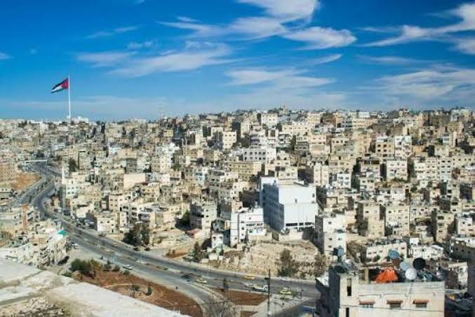 صورة حول : 4.39 مليارات دينار حجم التداول العقاري بنهاية آب 4.39 مليارات دينار حجم التداول العقاري بنهاية آب