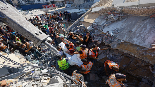 صورة حول : الحكومة الفلسطينية تطالب بإدخال فرق إنقاذ إلى غزة الحكومة الفلسطينية تطالب بإدخال فرق إنقاذ إلى غزة