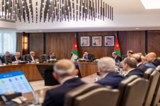 نائب الملك ولي العهد يترأس جانبا من جلسة مجلس الوزراء
