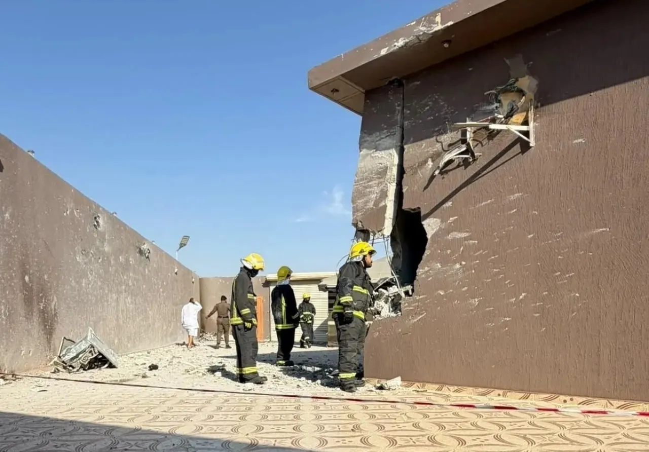 السعودية : وفاة واصابتين اثر سقوط شظايا مسيّرة