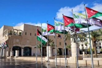 أمانة عمان تبدأ تعبيد شوارع بالجبيهة وزهران