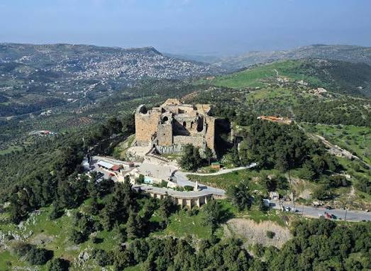 فعالية في ساحة قلعة عجلون احتفاء باليوم العالمي للسياحة