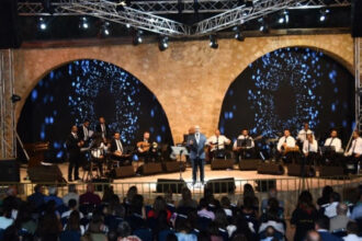 مهرجان الفحيص يختتم دورته الـ33 بعد 6 أيام من الفن والثقافة والتراث