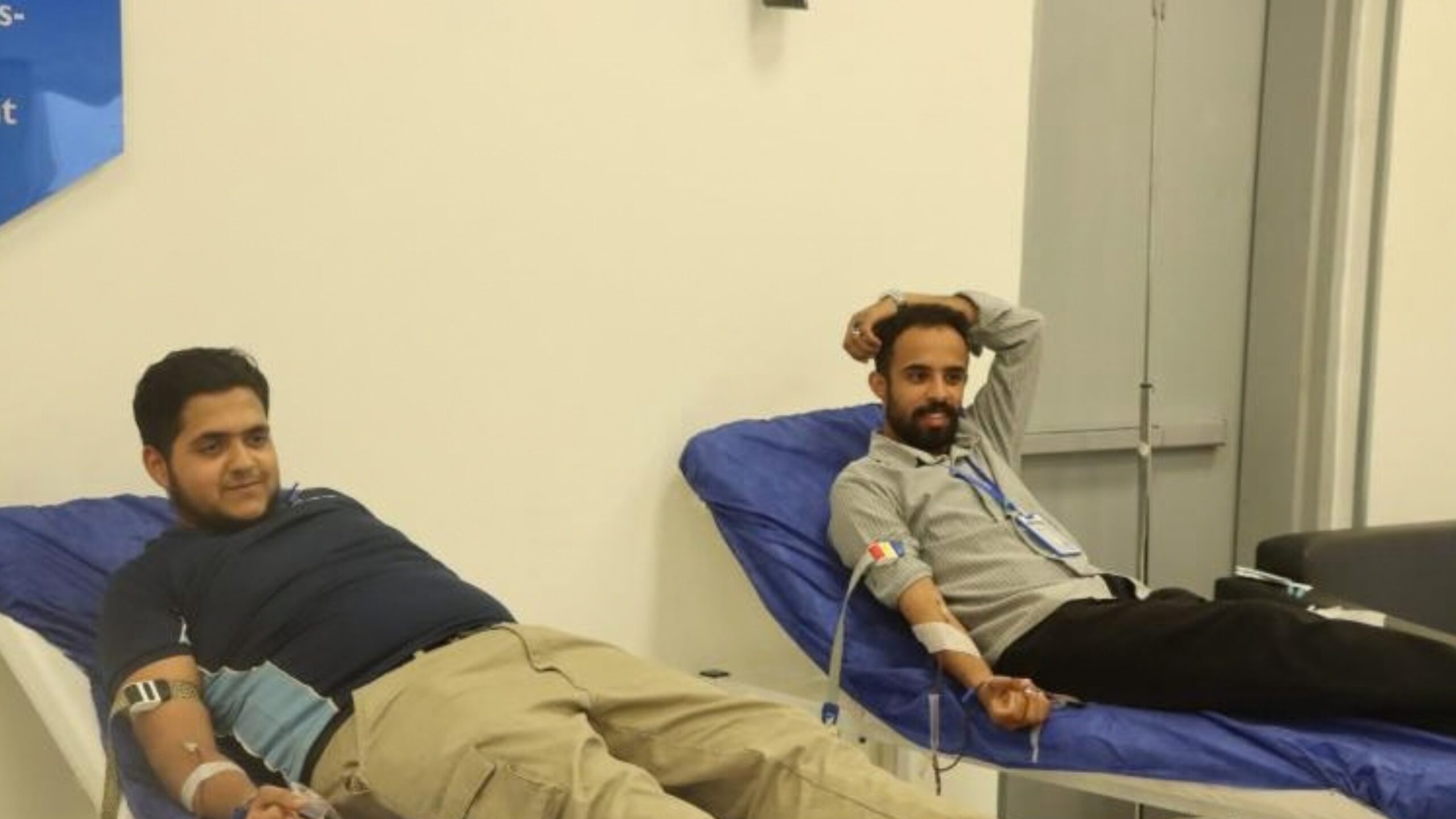 صورة حول : العطارات للطاقة تجمع 175 وحدة دم بحملة تبرع العطارات للطاقة تجمع 175 وحدة دم بحملة تبرع