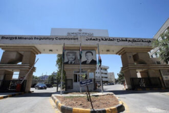 تعرفة بند فرق أسعار الوقود "صفر" لشهر أيلول