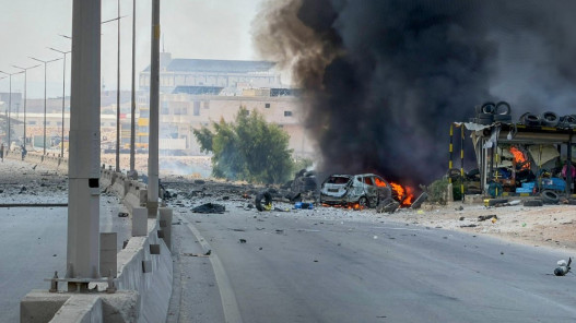 صورة حول : انفجار في مستودع أسلحة قرب سرمدا.. وإصابات أولية انفجار في مستودع أسلحة قرب سرمدا.. وإصابات أولية