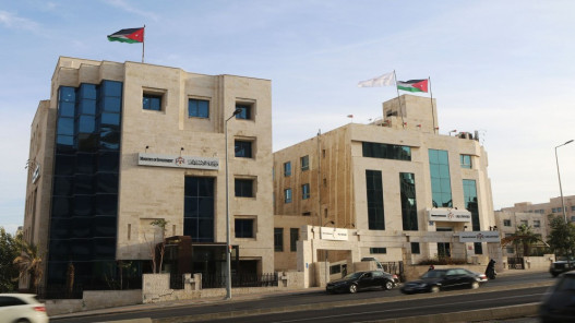 صورة حول : 711.2 مليون دينار استثمارات متوقعة لـ327 مشروعًا خلال النصف الأول 711.2 مليون دينار استثمارات متوقعة لـ327 مشروعًا خلال النصف الأول