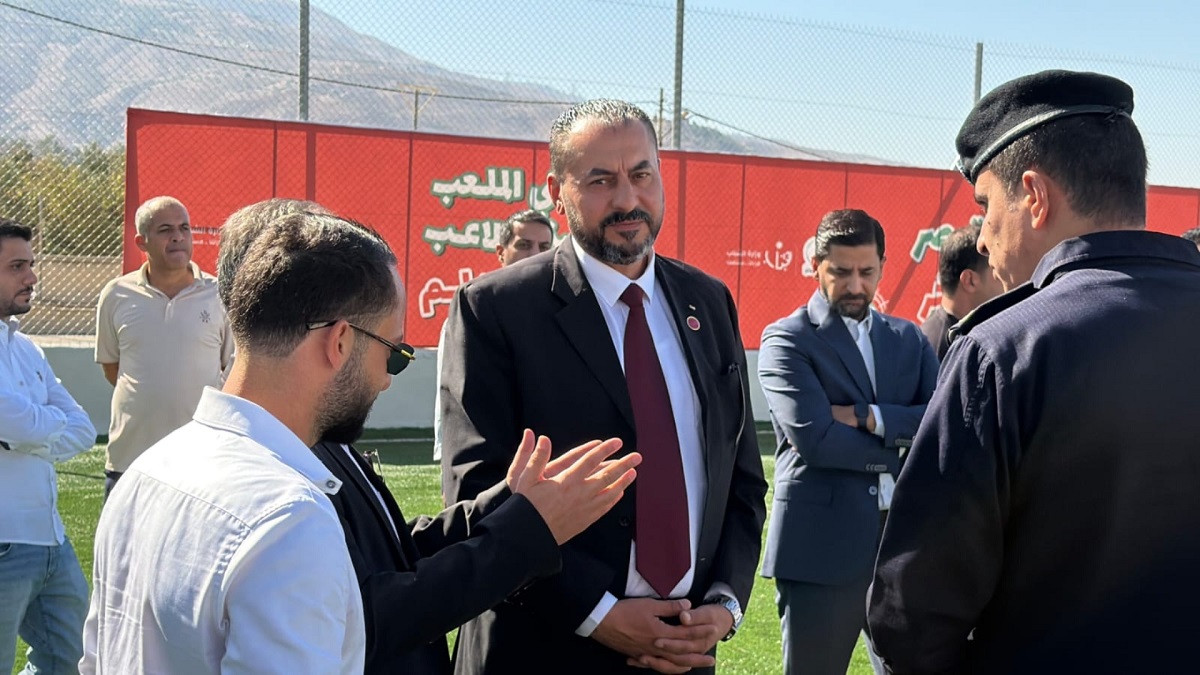 وزارة الشباب وبيتزا القيصر تنهيان إعادة تأهيل ملعب ضرار بن الأزور في دير علا