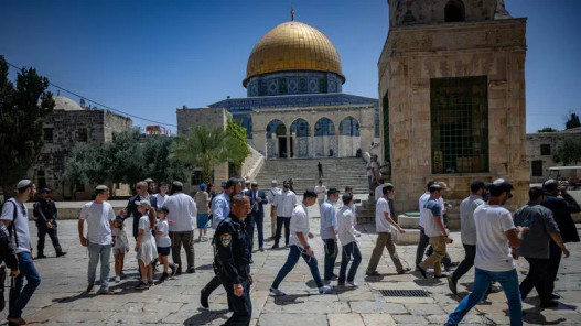 صورة حول : محافظة القدس تحذر من مخطط لفتح الأقصى أمام المستوطنين أيام السبت محافظة القدس تحذر من مخطط لفتح الأقصى أمام المستوطنين أيام السبت