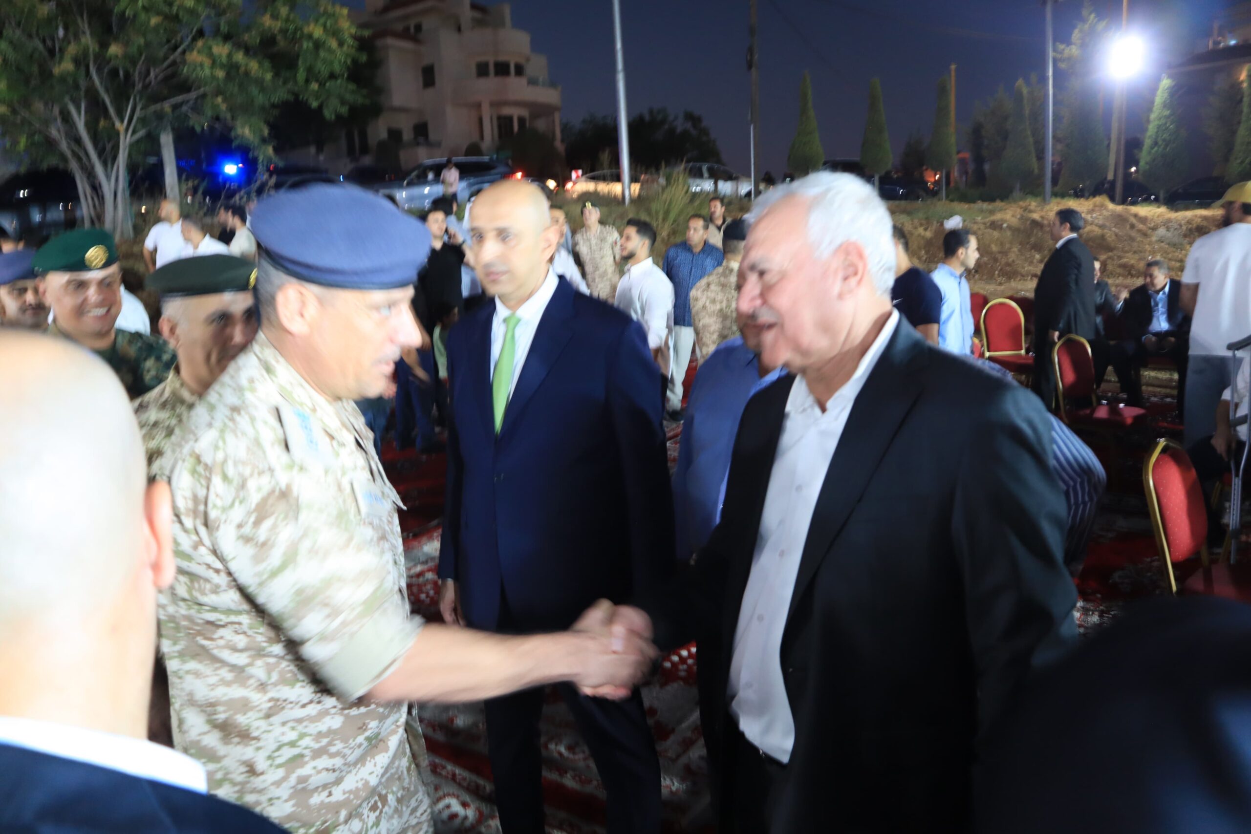 الحنيطي يستقبل التهاني بمناسبة ترفيعه إلى رتبة فريق .. (صور )