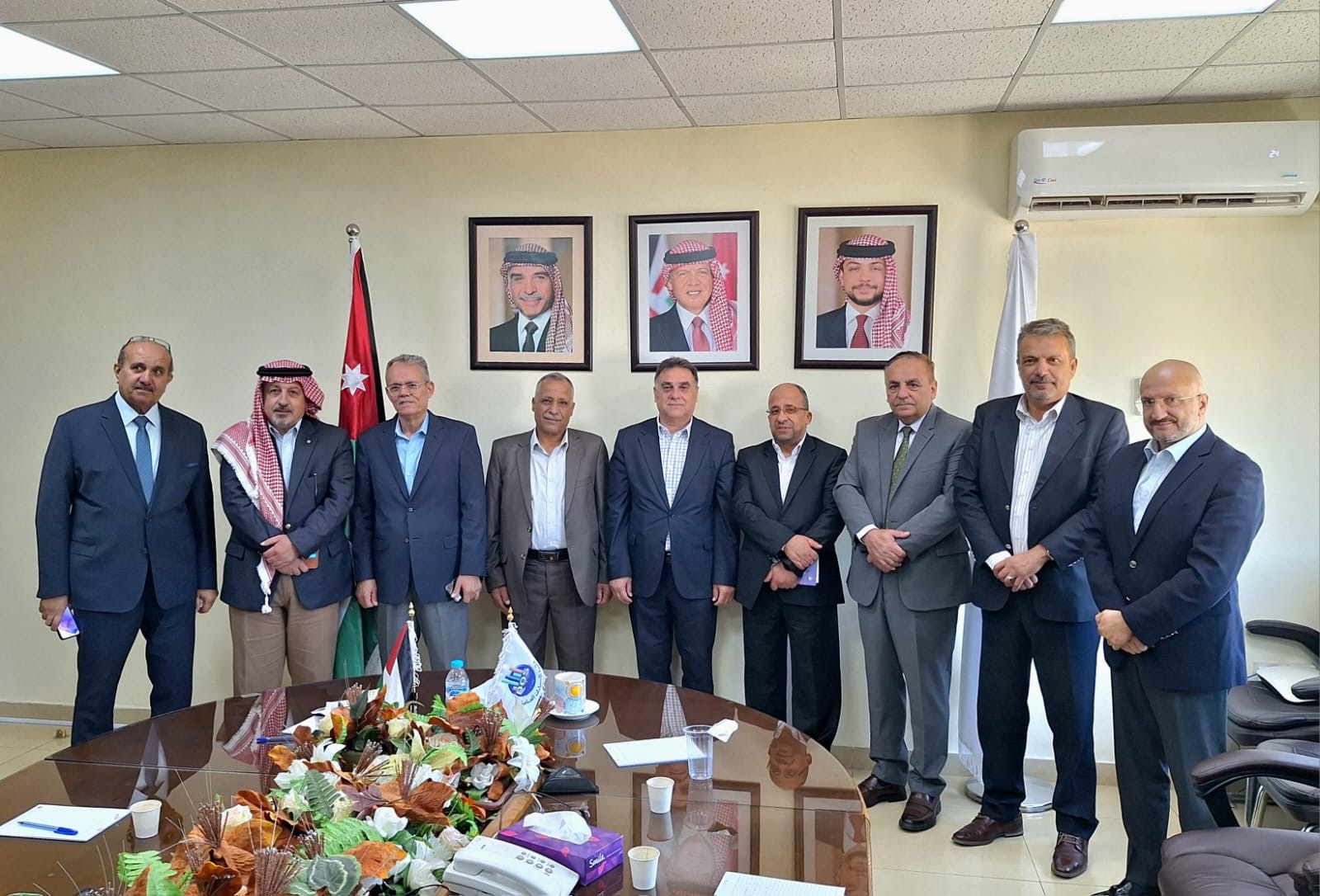 صورة حول : إضاءات على الزيارة الثانية لدائرة الإحصاءات العامة إضاءات على الزيارة الثانية لدائرة الإحصاءات العامة