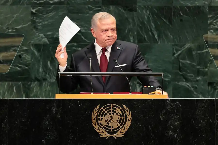 صورة حول : الأردن حين يتكلم.. والملك حين يضع العالم أمام مرآته الأردن حين يتكلم.. والملك حين يضع العالم أمام مرآته