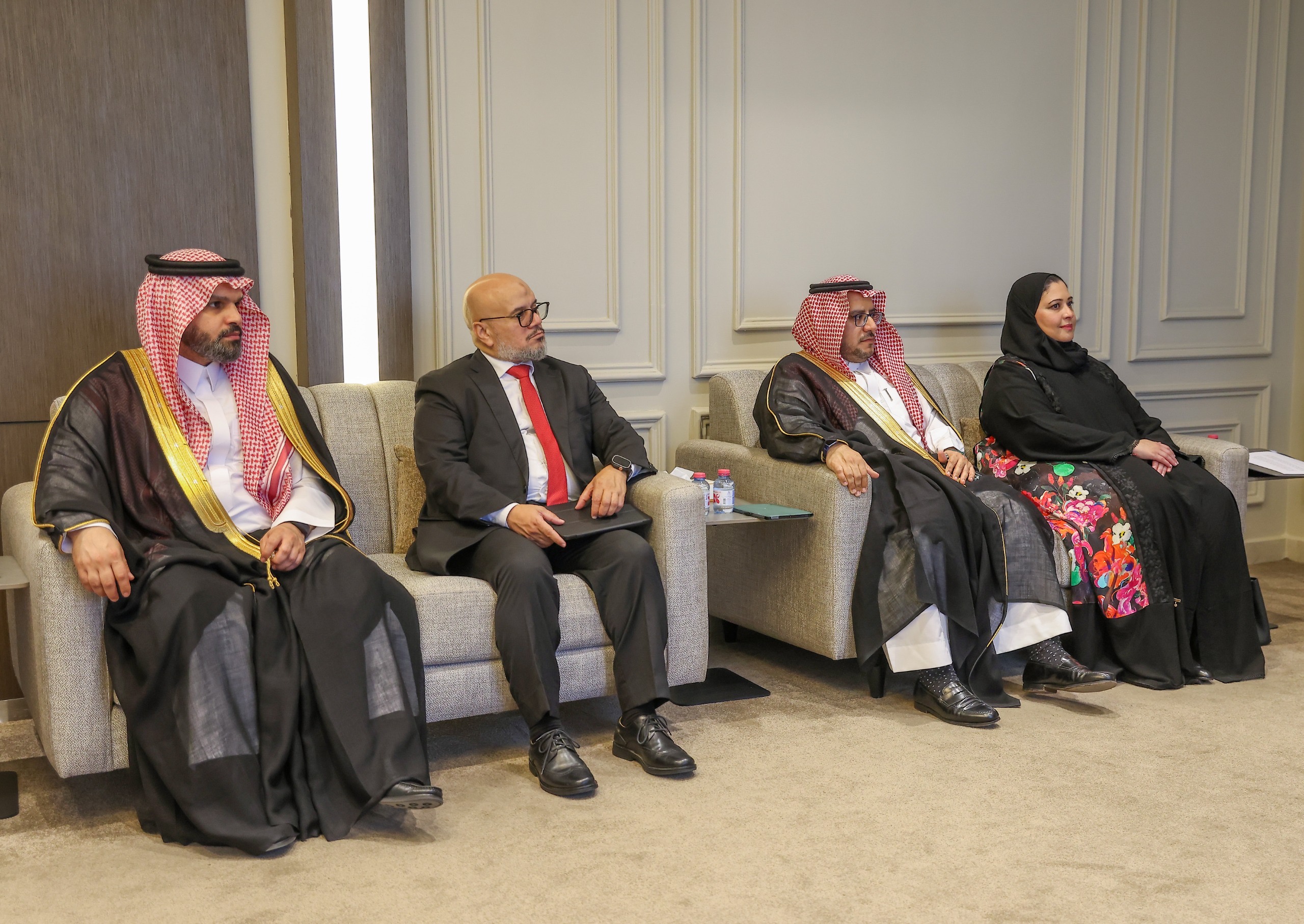رئيس مجلس النواب يستقبل رئيس مجموعة مينافاتف ويبحث جهود مواجهة غسل الأموال