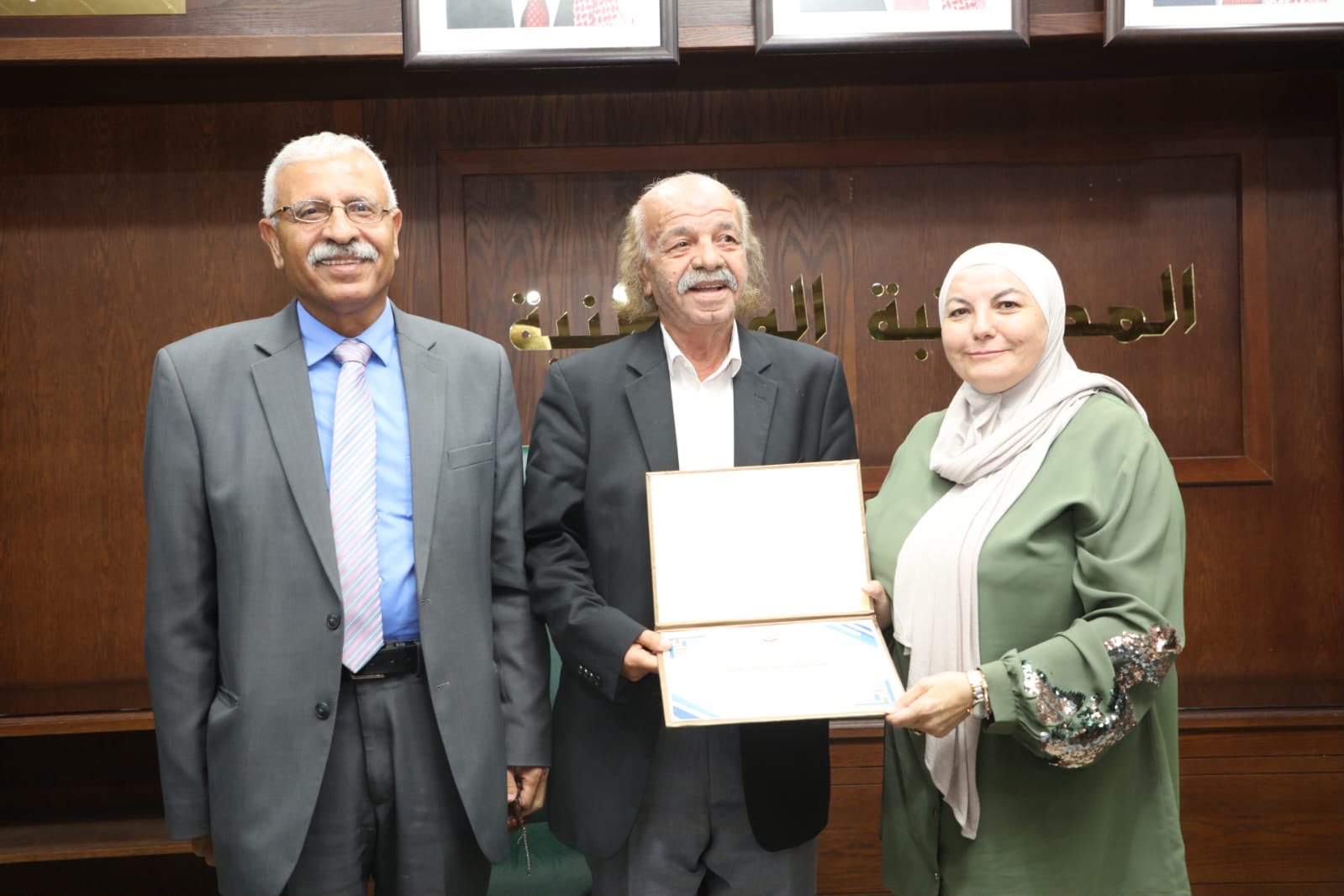 أمسية نقدية حول ديوان الجبال الخمسة للشاعر د. راشد عيسى