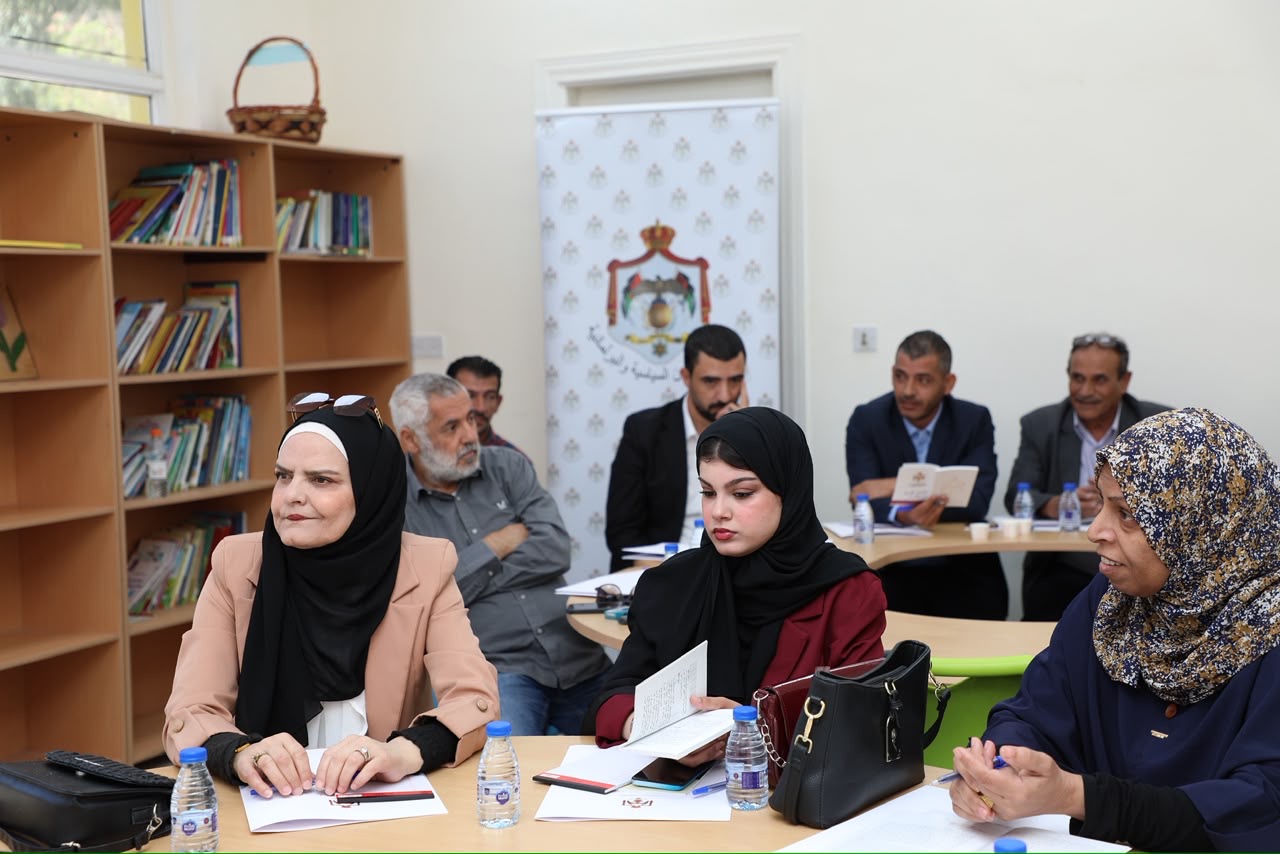 "الشؤون السياسية والبرلمانية" تعقد جلسة حوارية لشباب من الاحزاب في محافظة مادبا
