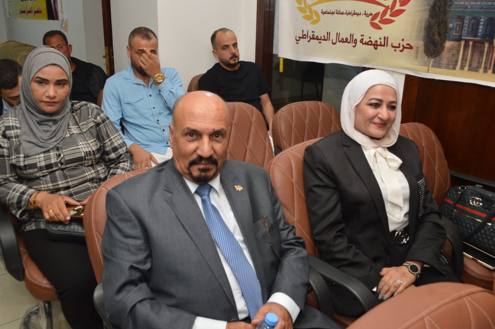 النهضة والعمال الديمقراطي يطالب بتعديل أحكام الحضانة وإعادة ترتيب مستحقيها