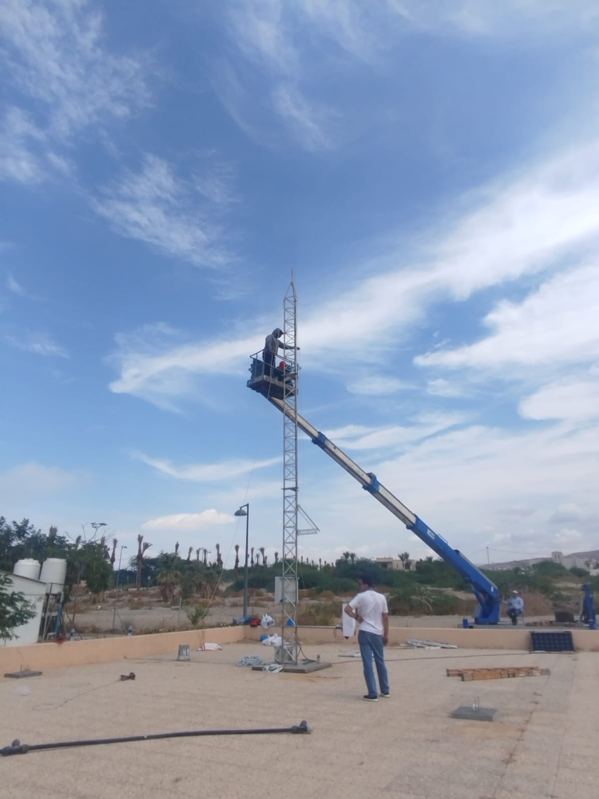 صورة حول : الأرصاد الجوية تركب محطة رصد أوتوماتيكية حديثة في منطقة البحر الميت الأرصاد الجوية تركب محطة رصد أوتوماتيكية حديثة في منطقة البحر الميت