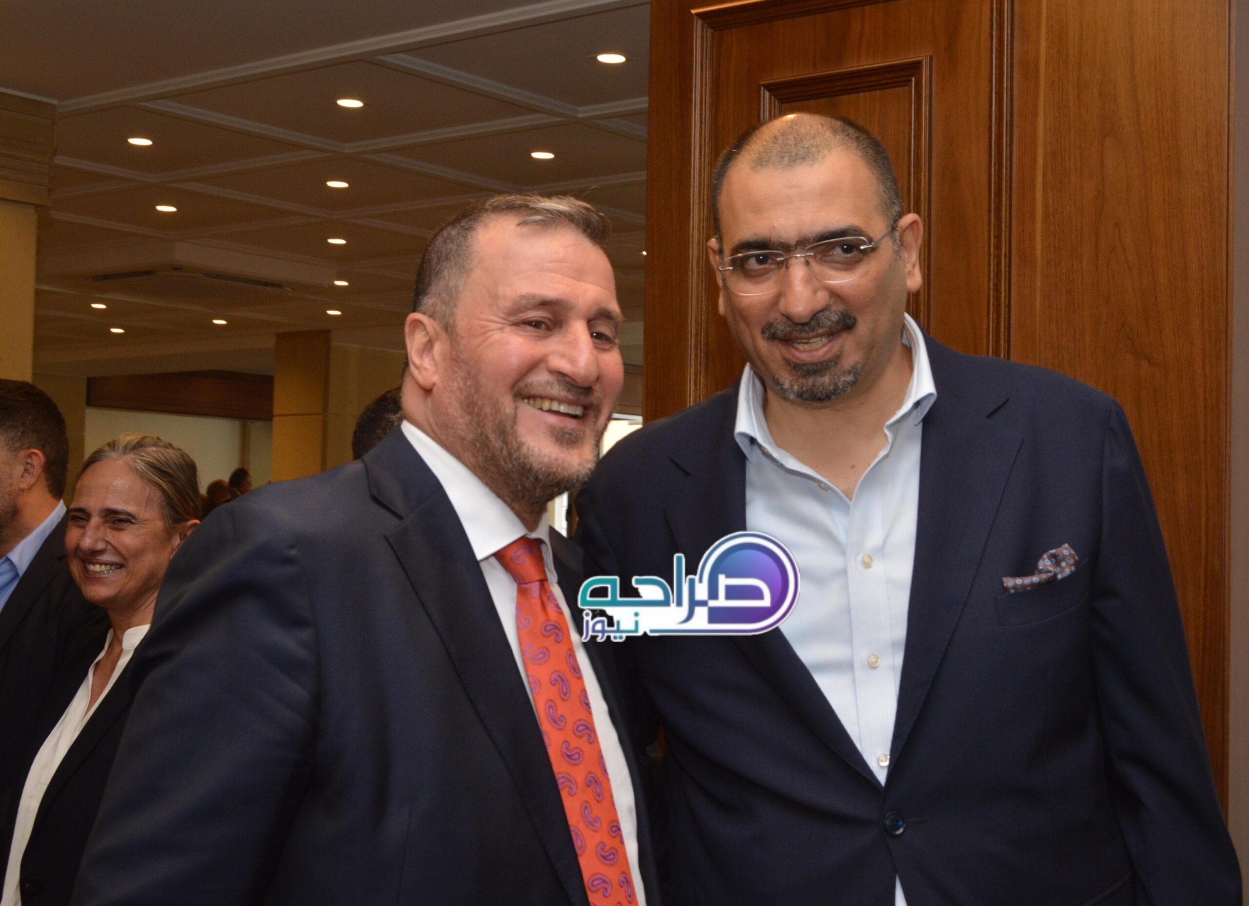 رئيس واعضاء "صناعة عمان" وممثلو القطاعات الصناعية يستقبلون المهنئين