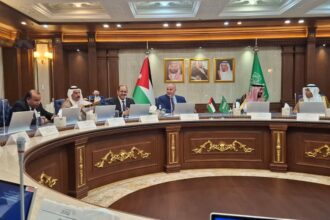 وفد نيابي برئاسة الكباريتي يبحث في الرياض تعزيز الاستثمارات والشراكات الاقتصادية الأردنية السعودية
