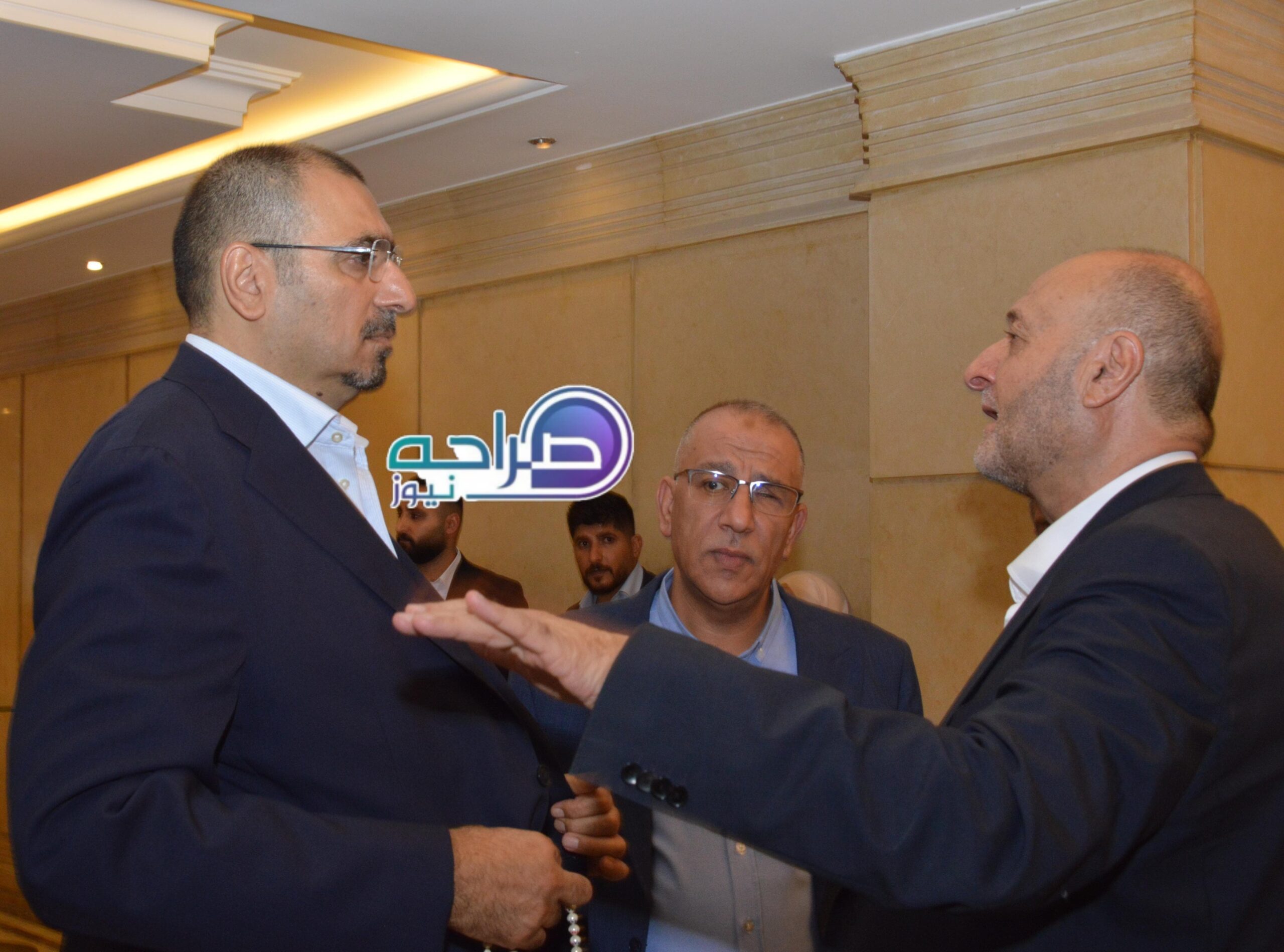 رئيس واعضاء "صناعة عمان" وممثلو القطاعات الصناعية يستقبلون المهنئين