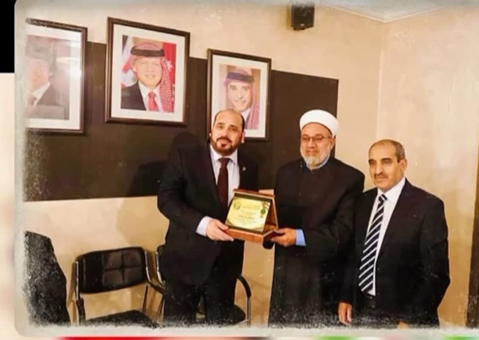 صورة حول : حزب النهضة والعمال الديمقراطي يشارك في فعالية «القدس عهد ووفاء» حزب النهضة والعمال الديمقراطي يشارك في فعالية «القدس عهد ووفاء»
