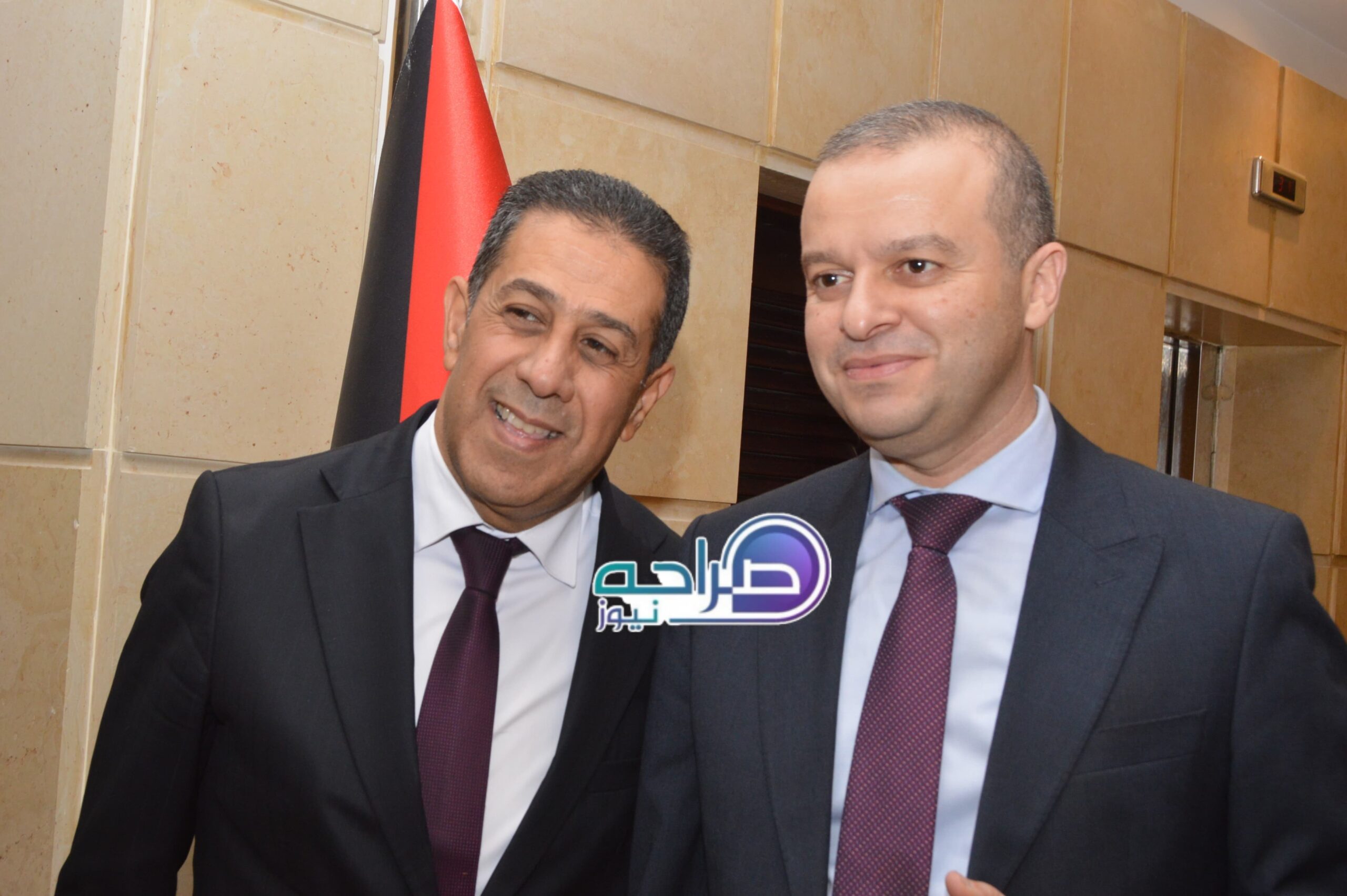 رئيس واعضاء "صناعة عمان" وممثلو القطاعات الصناعية يستقبلون المهنئين
