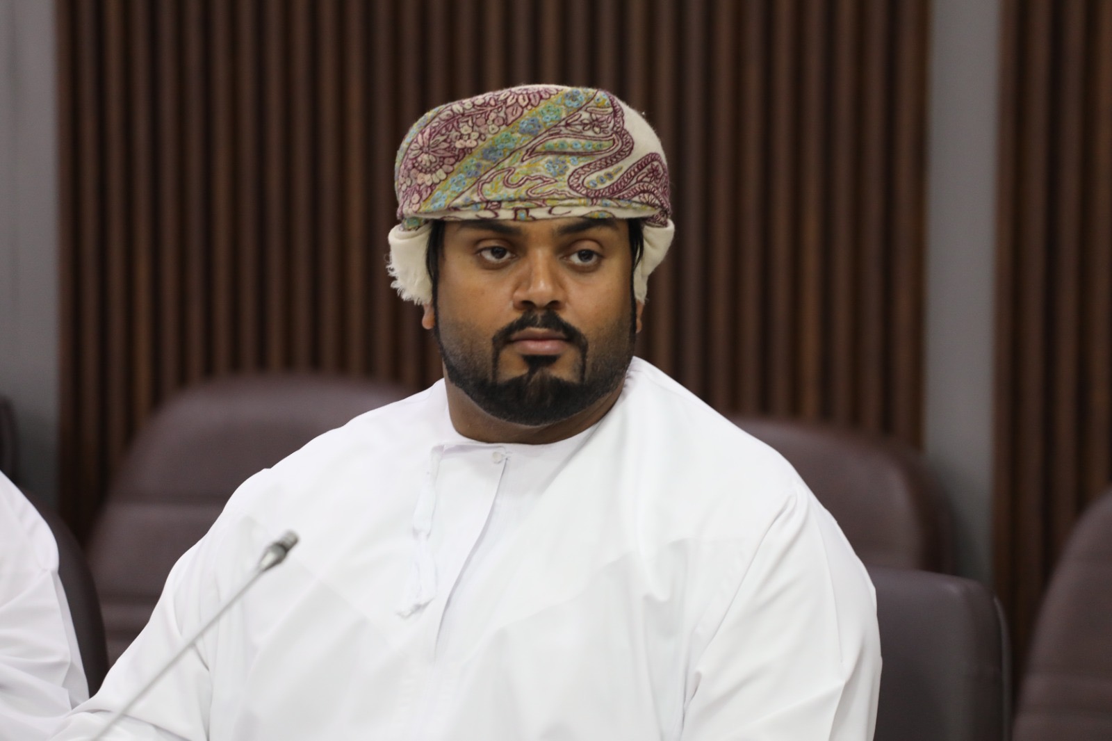 "الشؤون السياسية والبرلمانية" تستقبل وفداً من الأمانة العامة لمجلس الشورى العُماني