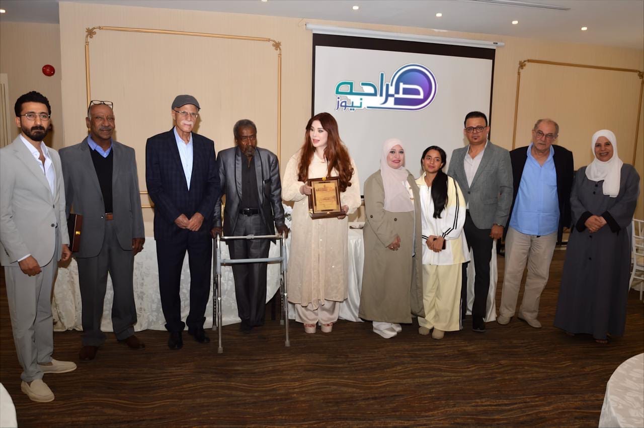 «أعطونا الطفولة» يجمع المسرح والحوار حول عالم الطفل