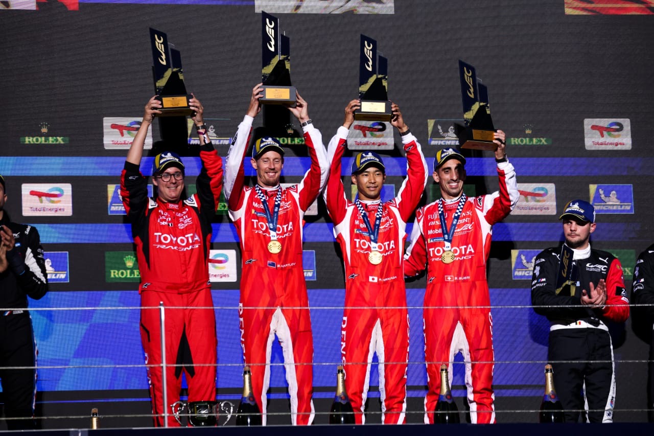 صورة حول : TOYOTA RACING Celebrates Dramatic Home Victory at ‘6 Hours of Fuji’ TOYOTA RACING Celebrates Dramatic Home Victory at ‘6 Hours of Fuji’